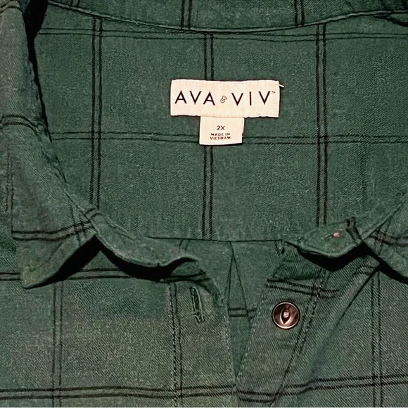 Ava & Viv green plaid checkered flannel 2X plus sz. button up - Picture 3 of 7